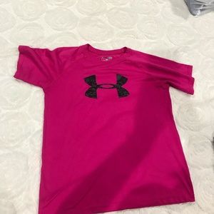 Under armour pink dry fit T-shirt